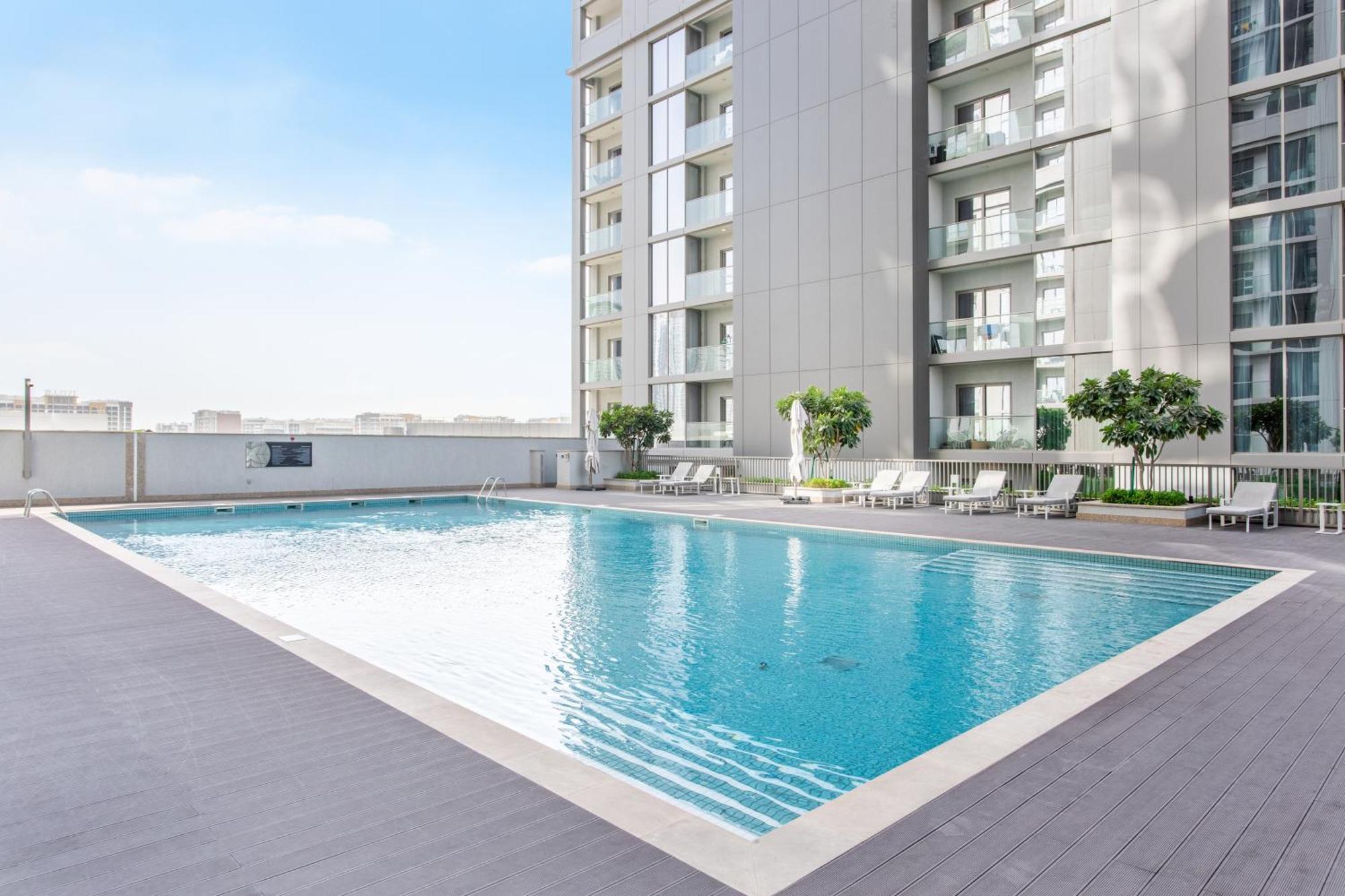 Stay By Latinem Luxury 1Br Plus Study Holiday Home Cv A2712 Near Downtown Dubai Exterior photo